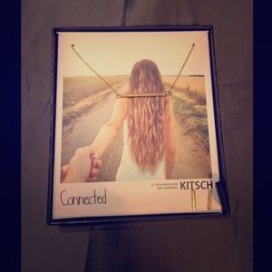 Gold colored necklace